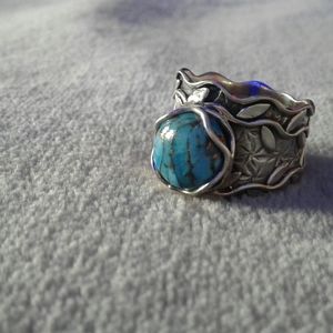 Blue stone ring